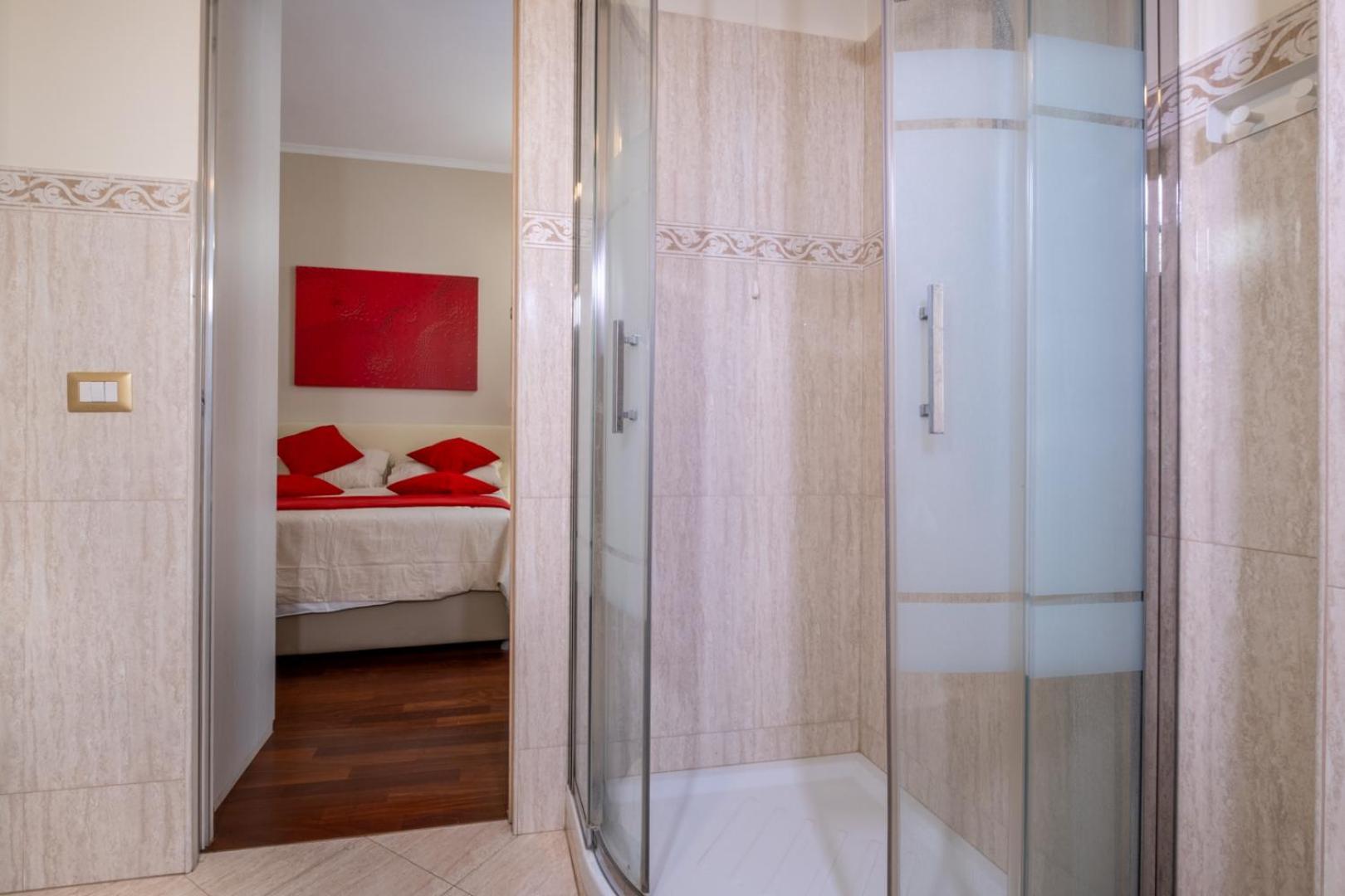 Trevi Fountain Big Apartment Apartment